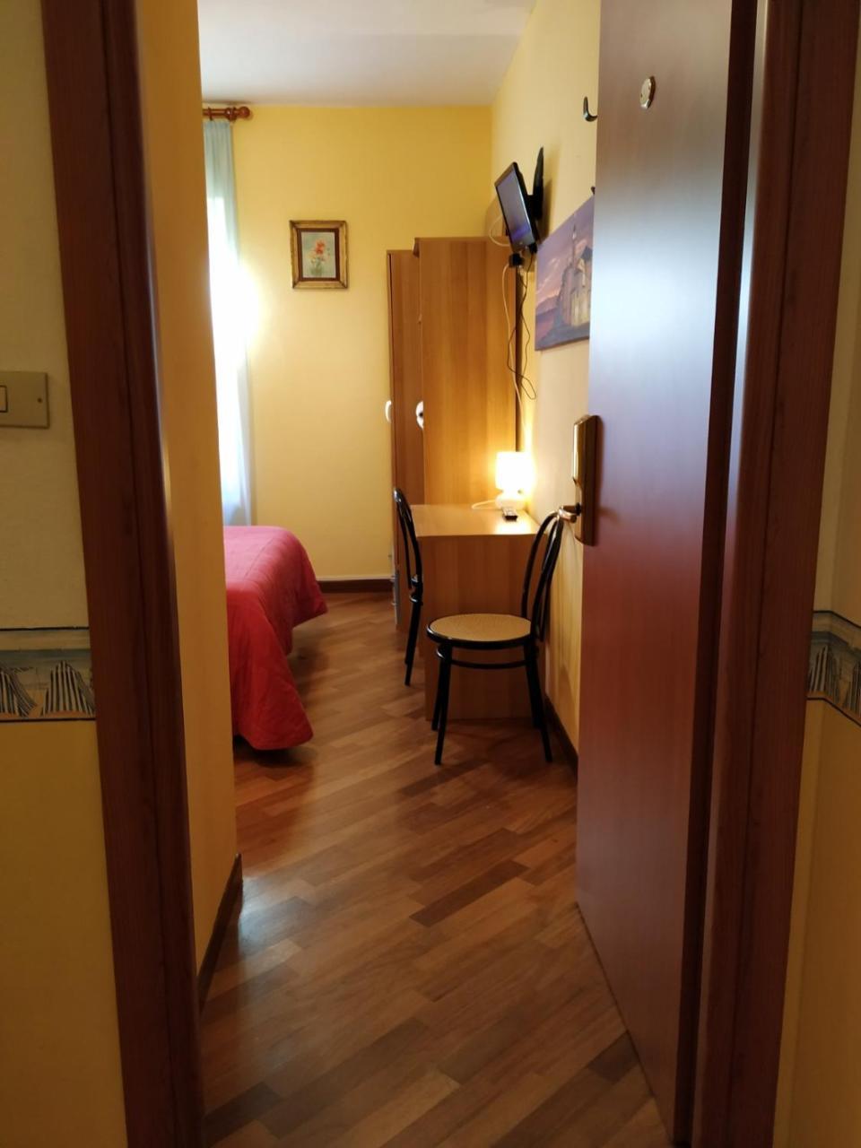 Augusta Albergo B&B Camogli Buitenkant foto